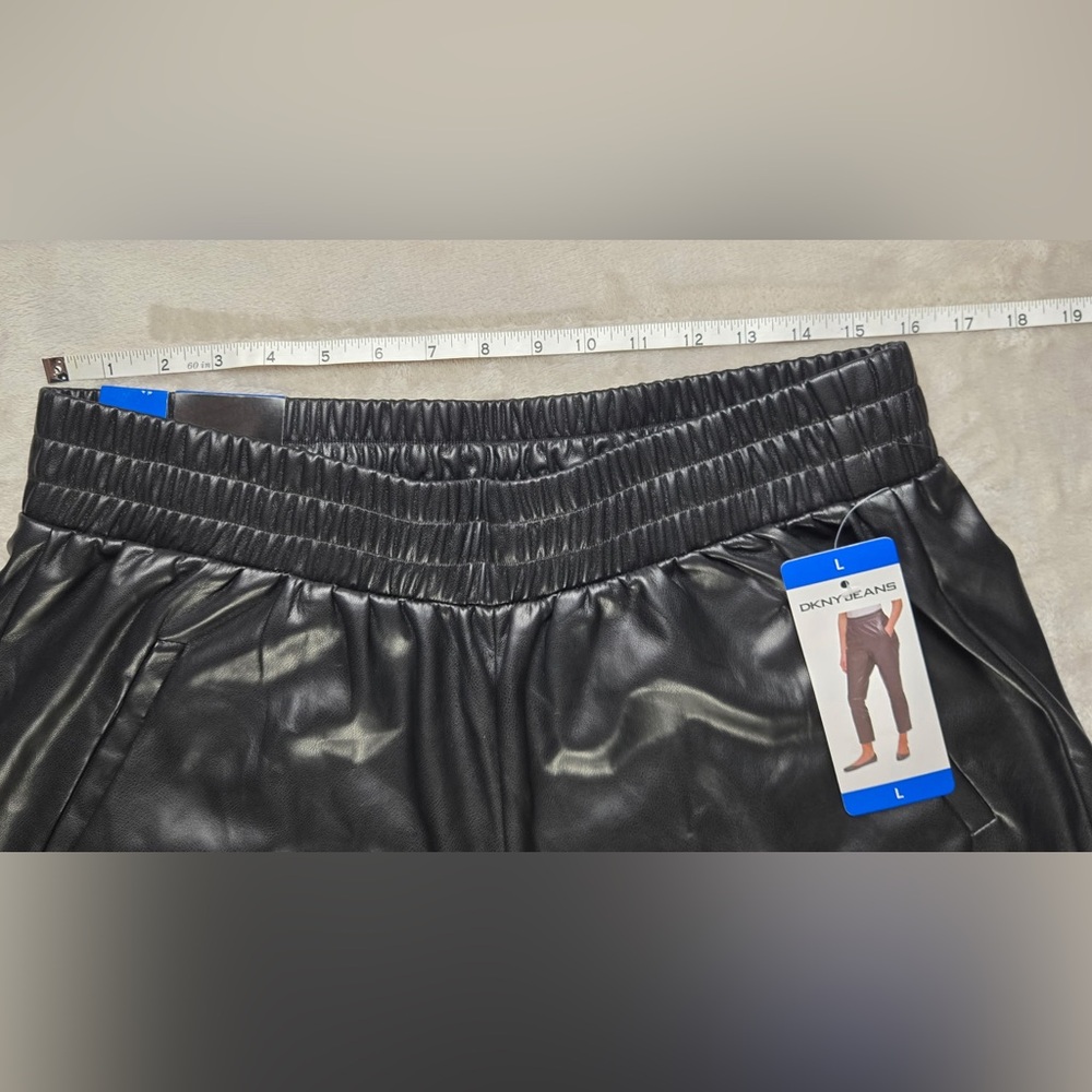 DKNY Women's Black Faux Leather Women’s Pants NWT 💕 - Picture 5 of 9